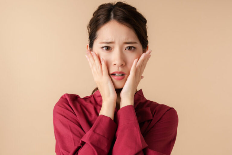 「無理」が口癖の人の心理5つ!すぐ「無理」と言うデメリット&言わないための対処法 | ドウデモヨクナイ